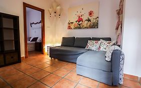 Apartamento céntrico con patio exterior en el mejor barrio de Granada El Realejo
